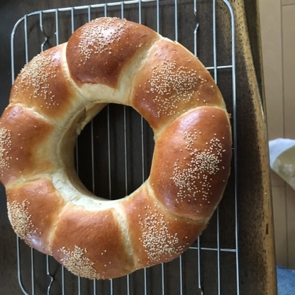 エンゼル型で焼きました。一つずつ成形も楽しいですがちぎりパンもよかったです。
あんぱんはいつ食べても安心出来る味です。